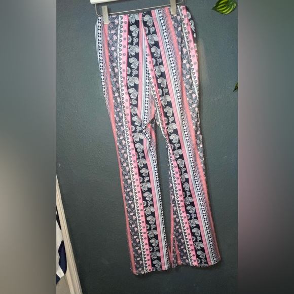 Shein Paisley Flare Pants & Flirtitude Crossover Gray Size Large Bell Bottoms. - Picture 6 of 15